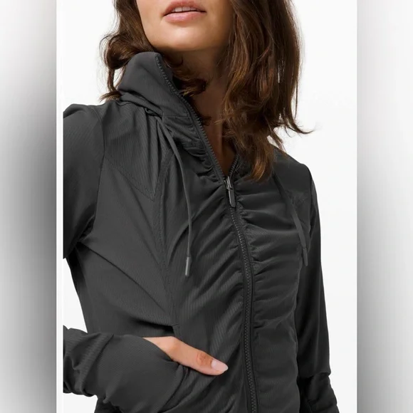 Lululemon Beyond the Studio Jacket
Graphite Grey Size 4 - Picture 5 of 10